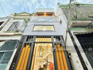 chỉ hơn 4tỷ, 35.4m2, 3 tầng đúc btct, hẻm 3m thẳng tắp, vị trí đẹp