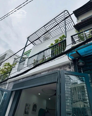 bán gấp trần văn đang,p9,q3,hđ thuê 25tr/th , giá 3 tỷ 2 . dt 64m2,sổ hồng riêng