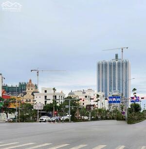  CHO THUÊ NGUYÊN CĂN 4 TẦNG MẶT PHỐ VĂN CAO . ĐOẠN GẦN CÂY XĂNG