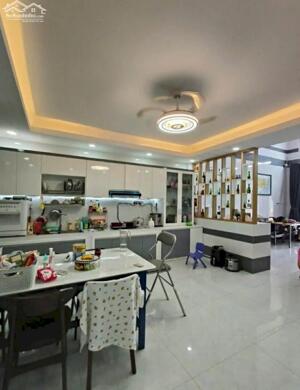Bán nhà mặt tiền trục chính Khu Hoàng Hảo - Thanh Đức - Vĩnh Long