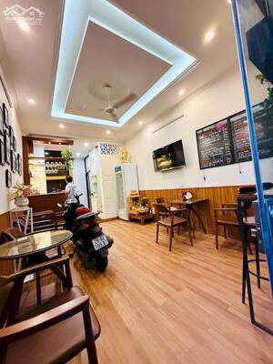 Bán nhà phố Thanh Nhàn, Hai Bà Trưng, sát phố, 2 thoáng, thang máy, ở ngay giá 11.9 tỷ