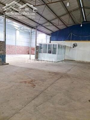 Cho thuê kho xưởng dt 1000m2 và 50m2 căn hộ nhà ở ngay cạnh kho tại Thủy Nguyên, Hải Phòng