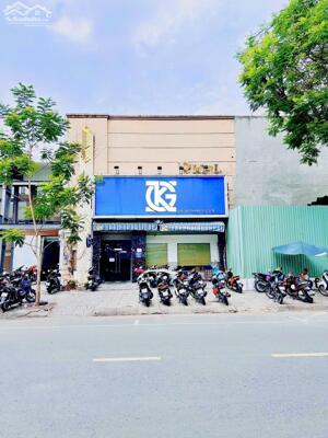 [ QUẬN 10 ] Cho Thuê Nhà: 175B Cao Thắng - 10x45m, Cấp 4