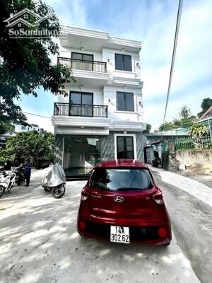 Bán Nhà 3 Tầng Ngõ 8 Bãi Muối,P.Cao Thắng. DT: 67.4m2 Oto Đỗ Cửa !!!