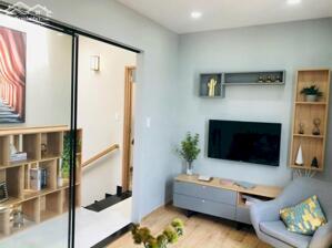 BÁN NHÀ 1 TRỆT 1 LẦU – GẦN TP.HCM – GIÁ 100 TỶ 