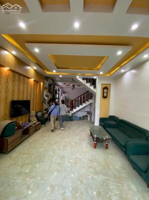Cho thuê nhà khu vực Lạch Tray - Ngô Quyền - Hải Phòng - nhà mới sạch sẽ về ở ngay