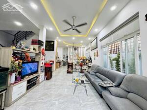 Biệt thự 3 Lầu 120m2 Kha Vạn Cân- Phạm Văn Đồng Thủ Đức Giá Tốt