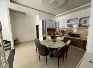 MẶT TIỀN ĐƯỜNG BÙI THỊ XUÂN - PHƯỜNG 2 - TP. ĐÀ LẠT chỉ 30 tỷ