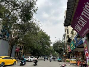 Bán Nhà Mặt Phố Quận Ba Đình 43m2T MT4,3m Vỉa Hè VIEW Văn Miếu 22 Tỷ Nguyễn Thái Học.
