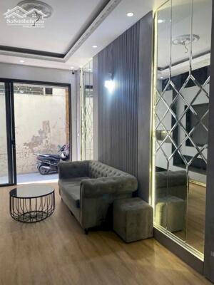 Cho thuê nhà nguyên căn Phố Trương Định, 5 tầng x 33m2, 3 ngủ, 13 Triệu