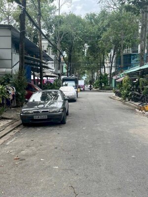 BÁN NỀN ĐẸP MẶT TIỀN ĐƯỜNG TÚ XƯƠNG KDC HỒNG PHÁT , HƯỚNG ĐÔNG NAM