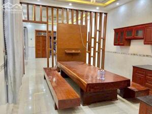 Cho thuê nhà gần chợ cây xăng 26, có nội thất, 3p.ngủ