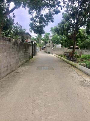 - Bán đất xã thanh Bình 240m2, Mt 8m, Ngay đường Quốc Lộ 6A, Oto vào tận đất , Giá hợp lý