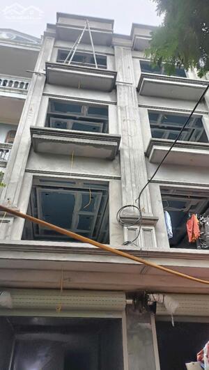 Bán nhà Đẹp Nguyễn Chính Thang máy, Ô Tô, 58m, 5T, nhỉnh 16 tỷ, Lh: 0984417892.