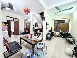 Bán nhà ngõ An Trạch 1 gần phố dân xây chắc chắn 2 thoáng diện tích rộng 63m giá 12.8 tỷ .