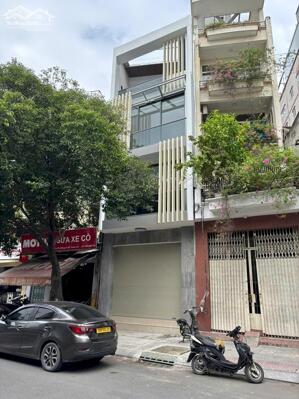 Mặt Tiền Kinh Doanh Lê Thị Riêng,Bến Thành, Quận 1. Trệt , 3 Lầu.(160m2 Đất).53 tỷ