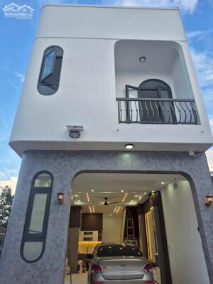 Nhà đẹp Hiện Đại Chống Thâm đầy đủ hẻm Hà Huy Tập khu dân cư đông đúc