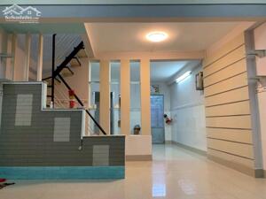 Nhà đẹp gần chợ Tầm Vu