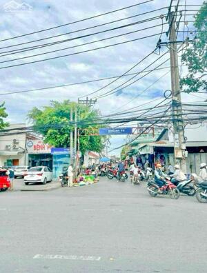 Nền thổ cư hẻm 12 đường 3 tháng 2, gần chợ da liễu