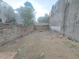 Bá,n Đất Thổ Cư Thượng Cát Bắc Từ Liêm, 35m2, 2 Thoáng, 30m ra ôtô đỗ gần Chợ, Trường Học.