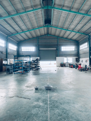 https://khoxuongmiennam.net/ Cho thuê Kho Xưởng 1.650m2 Cần Đước, Long An. Mặt tiền đường xe Container 24/24.