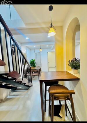 Bán nhà Đông Hòa, Gần ngay Làng Đại Học, 1 trệt 1 lầu, 60m2, Giá 3,8ty, sổ hồng riêng, Đường ô tô.