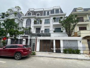 quỹ căn biệt thự kđt dương nội. dt từ 165 - 230m2. giá tốt nhất dự án chỉ từ 29 tỷ. lh 