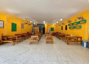 cho thuê mặt bằng đẹp ngang 8m kinh doanh ngay vincom plaza , trung tâm biên hòa