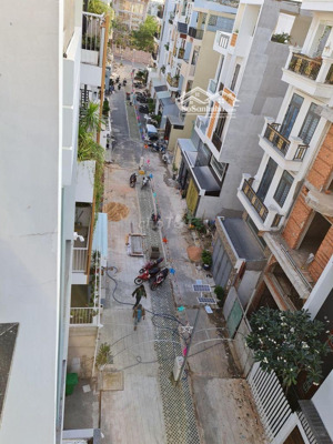 nhà mới nguyễn văn lượng, p.17, gv. nhà mới trệt lững 2 lầu st, có thang máy, giá: 11,7ty tl