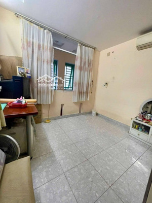 nhỉnh 5 tỷ - bùi thị xuân p3 - nhà 4 tầng- lô góc có cửa hông thoáng mát- 34m2 3 pn 4 wc