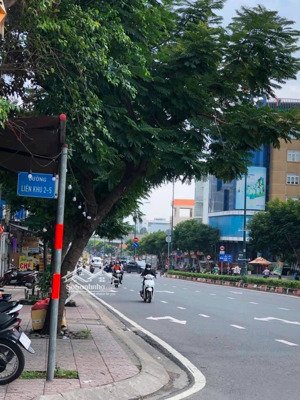 bán đất mặt tiền đường 8m(quy hoạch 20m) lê văn việt, p. tăng nhơn phú a,tp. thủ đức giá 8,5 tỷ tl
