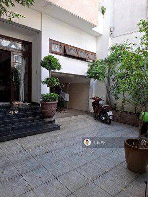 biệt thự khu nhà gas t3. dt: 7.3mx21m, đúc 2lầu đẹp. giá 28tỷ tl