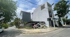 tôi cần bán đất lũy bán bích,quận tân phú.giá 2tỷ6/100m2.sổ hồng riêng ,shr.liên hệ:0799255874