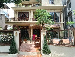 cần bán nhà 4 tầng 117m2 mặt tiền 10m phố an trạch, q.đống đa.
