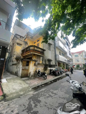 bán nhà liền kề 2 tầng 60m2 lô góc, mặt tiền 9m. vỉa hè rộng, kinh doanh. cực đẹp. giá 15,5 tỷ
