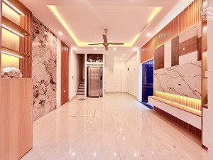siêu phẩm phố lụa hà đông - full nội thất - lô góc thoánh sáng - thang máy vi vu - nhỉnh 7 tỷ
