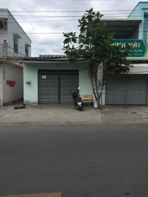cho thuê nhà mặt tiền 5x25m trần thị thơm, p9, mỹ tho