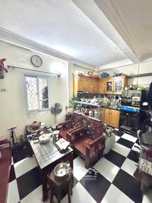 bán nhà riêng lô góc 25m2 3 tầng thổ quan đống đa 4,05 tỷ sổ đỏ vuông đẹp