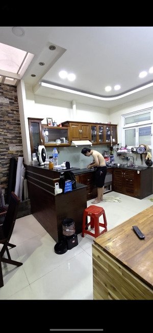 cho thuê nhà 310m2 hẻm lớn 175, nguyễn văn công, phường 3, gò vấp