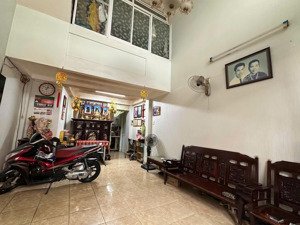 hẻm 6m , " phan đình phùng " phú nhuận - 80m2 ( 5 x 17 ) xây dựng 5 tầng .