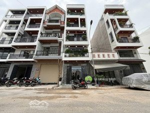 nhà phố ngang 4,5m xây 1 lửng 3 lầu full nội thất hẻm nhựa 14m khu vip lê thị riêng