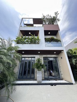 bạn đang cần 1 căn villa yên tĩnh để hoà mình vào thiên nhiên - hãy tham khảo ngay căn của mình nhé