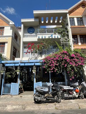 khan hiếm - biệt thự khu phan xích long ( 8x18 ) - hầm 3 tầng - 51 hạ còn 45 tỷ - phú nhuận