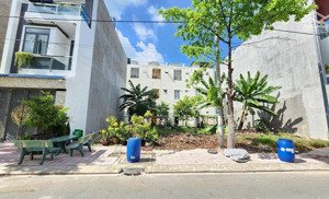 chủ gửi bán gấp 1 lô 200m2 đối diện chợ long thành, gần đường lê duẫn thị trấn lt, bán gấp 1ty820