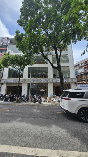 cho thuê nhà mặt phố bà triệu vị trí víp 150m x 4 tầng mt 6m đón mọi mô hình, giá 90tr/th.