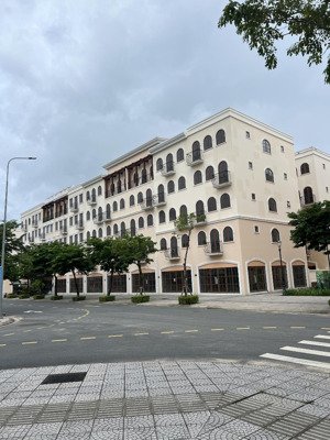 bán gấp shophouse tại sun grand city new an thới, 8 tỷ vnd, 108m2. giá tốt nhất thị trường .