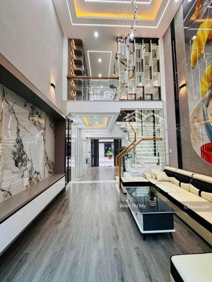 bán nhà 5 tầng, 7,49 tỷ, 61 m2, 4pn, 5wc tại lê thị riêng, thới an, quận 12, hcm còn thương lượng.