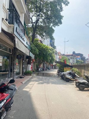bán nhà mặt phố - lô góc - an dương vương, 8,8 tỷ, 55m2, 1pn, 1wc, tây hồ, hà nội