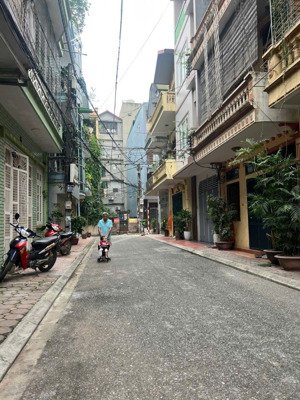 sài đồng - 2 mặt ngõ- 2 làn xe tải tránh- đất 64m2 giá 11 tỷ tl lh 