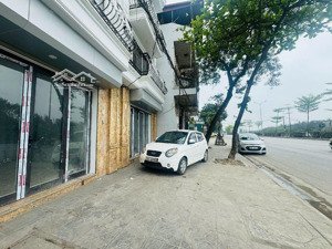 bán nhà mới lô góc 2 căn mặt phố nguyễn văn linh, phúc đồng, long biên thang máy vỉa hè rộng